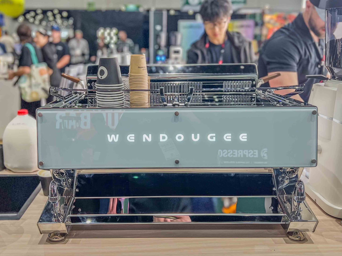 Wendougee DMecha - Dual Group Saturated Semi-Automatic Commercial Espresso Machine